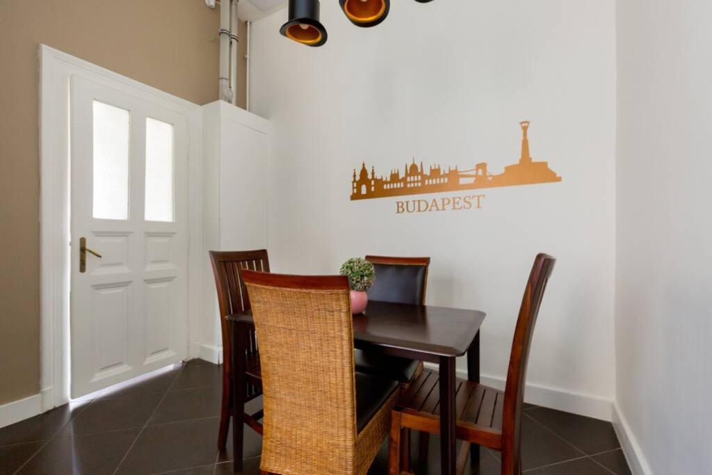 The Suite Mondain Apartment Budapeszt Zewnętrze zdjęcie