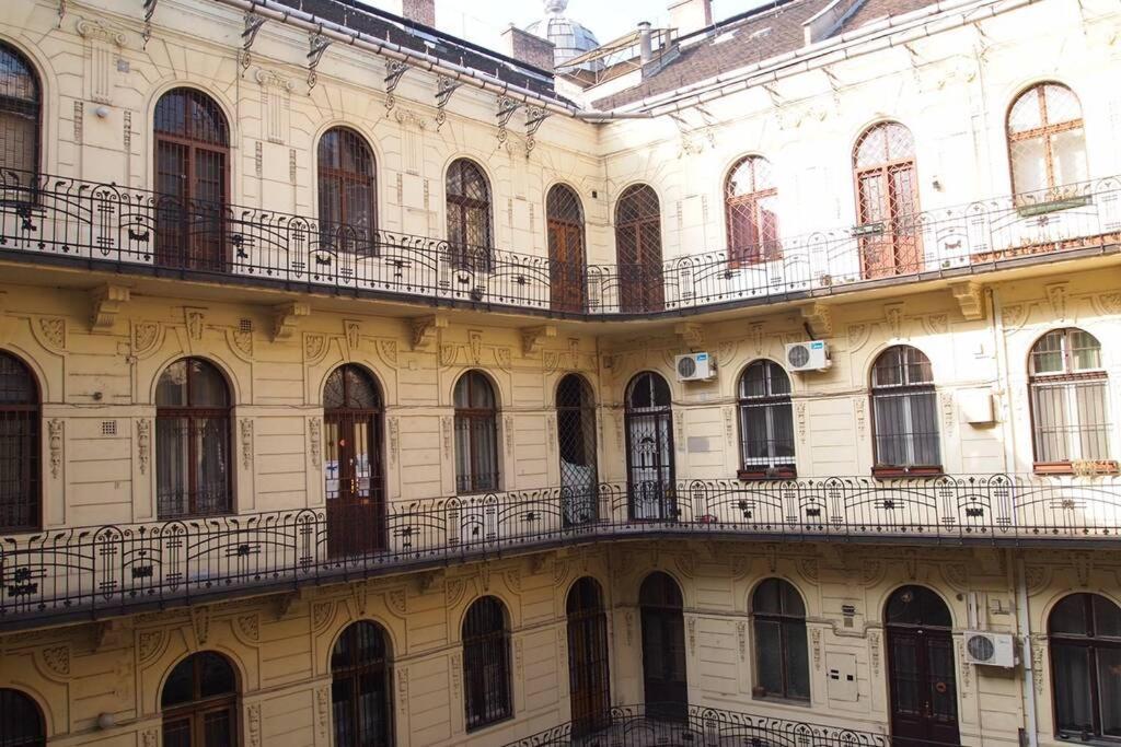 The Suite Mondain Apartment Budapeszt Zewnętrze zdjęcie