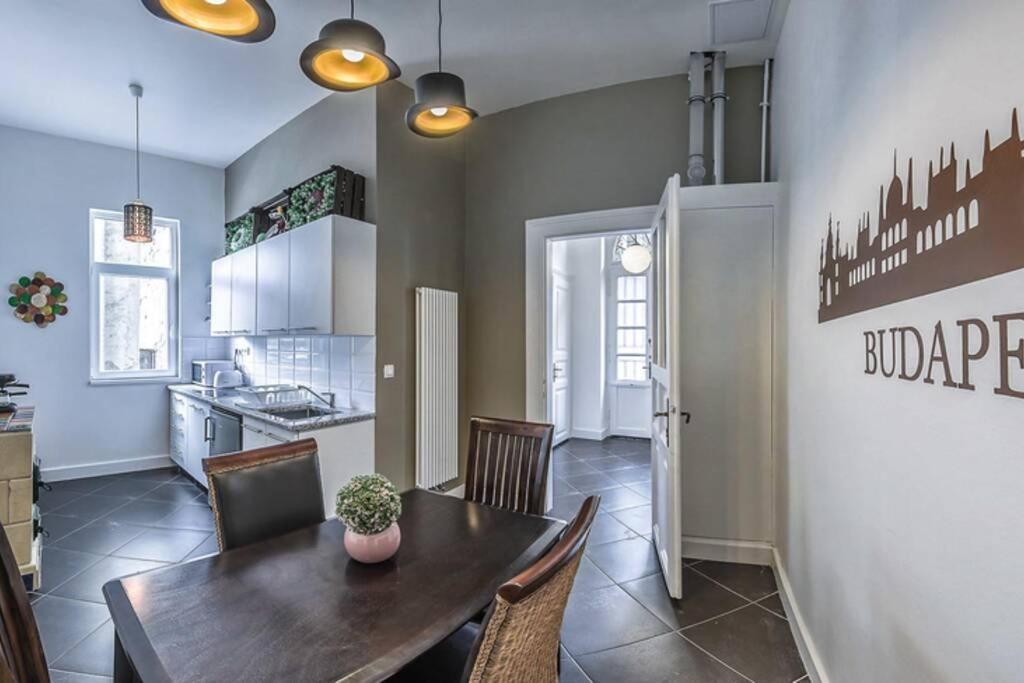 The Suite Mondain Apartment Budapeszt Zewnętrze zdjęcie